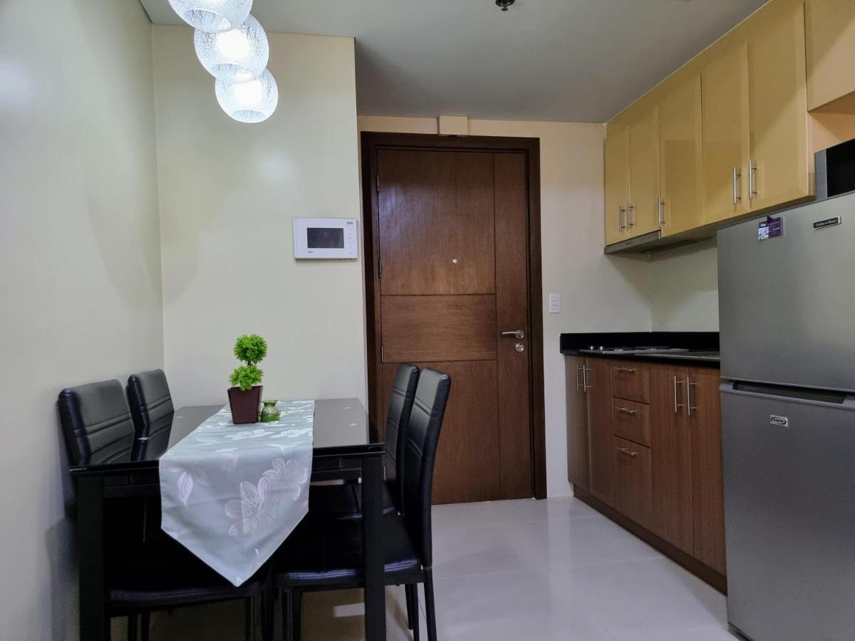 One Palm Tree Villas Condo Across Naia Terminal 3 Manila Eksteriør billede