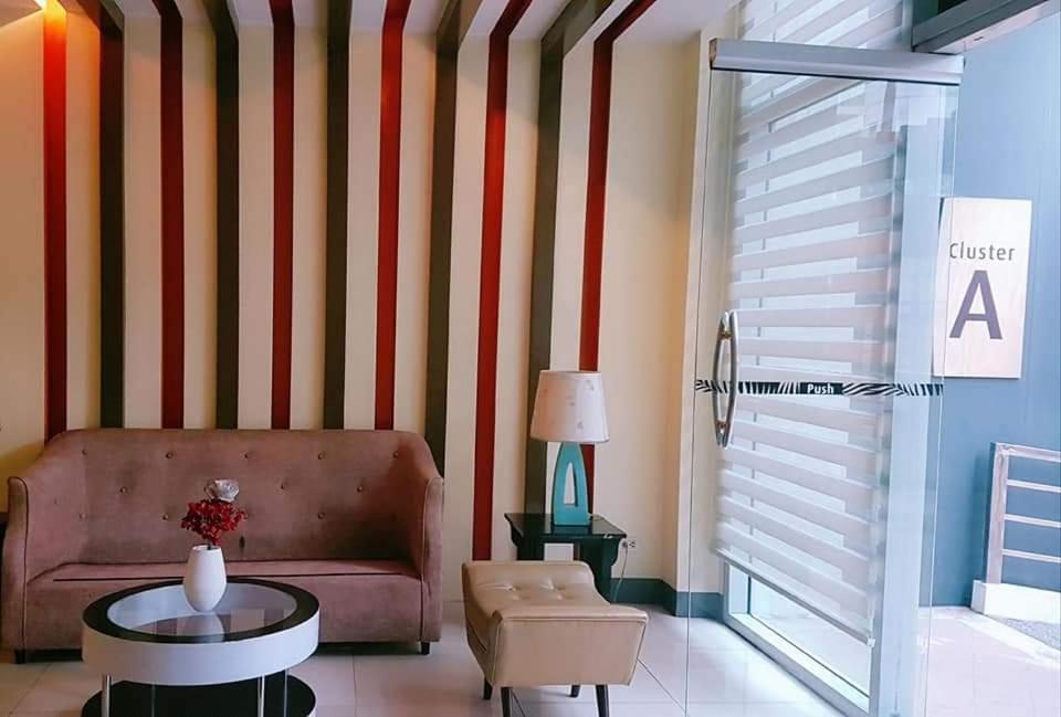 One Palm Tree Villas Condo Across Naia Terminal 3 Manila Eksteriør billede