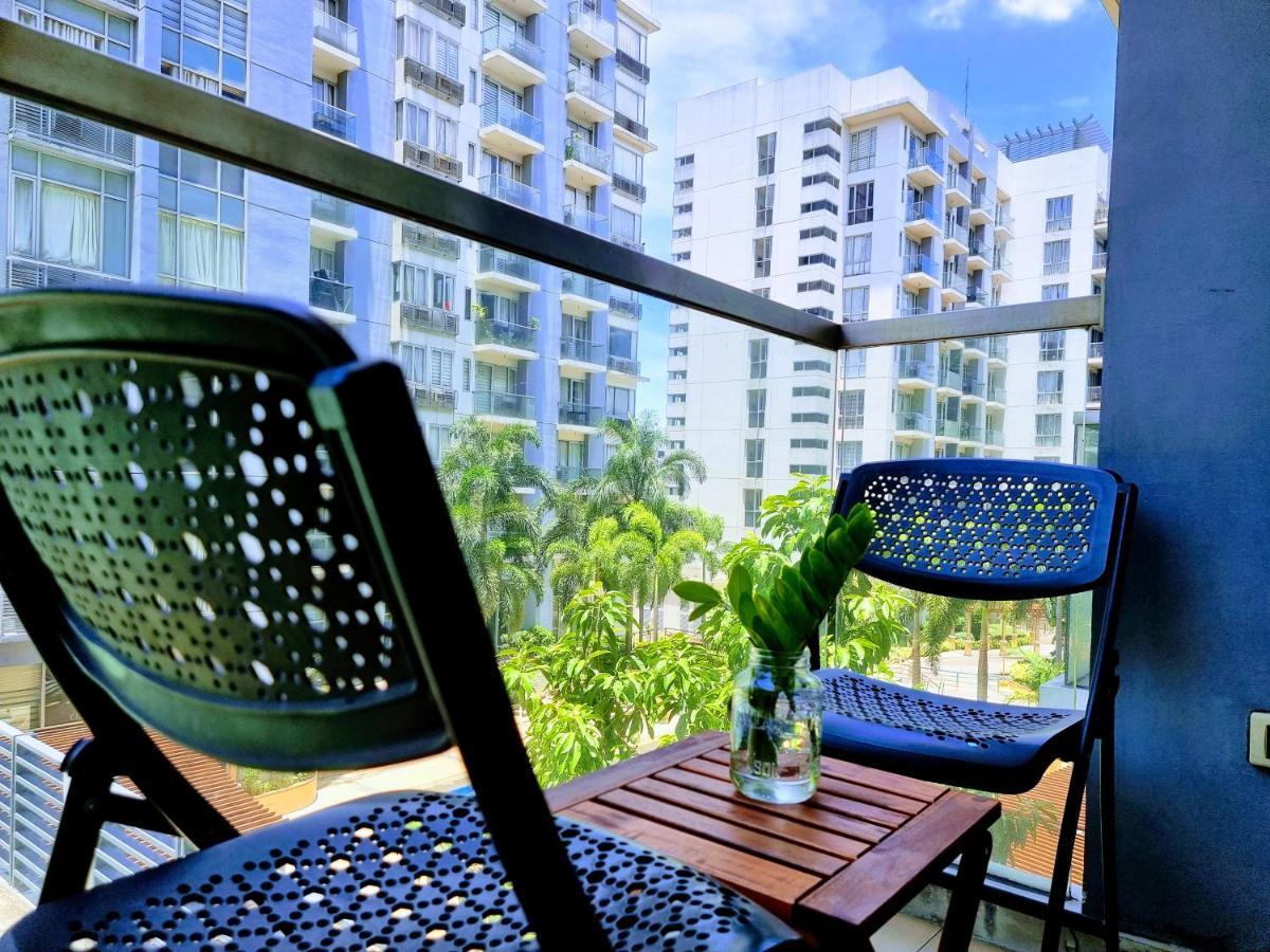 One Palm Tree Villas Condo Across Naia Terminal 3 Manila Eksteriør billede