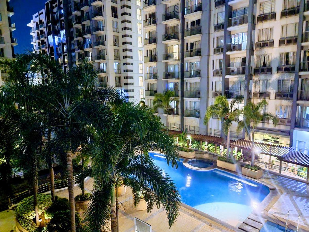 One Palm Tree Villas Condo Across Naia Terminal 3 Manila Eksteriør billede