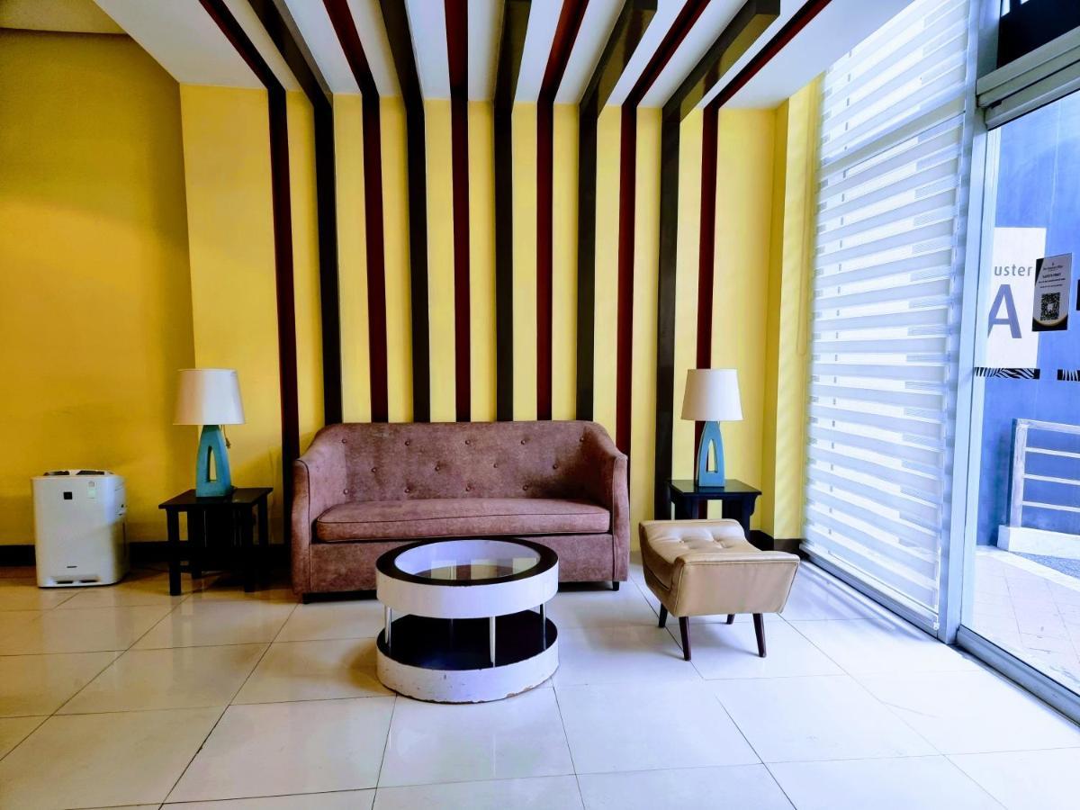 One Palm Tree Villas Condo Across Naia Terminal 3 Manila Eksteriør billede