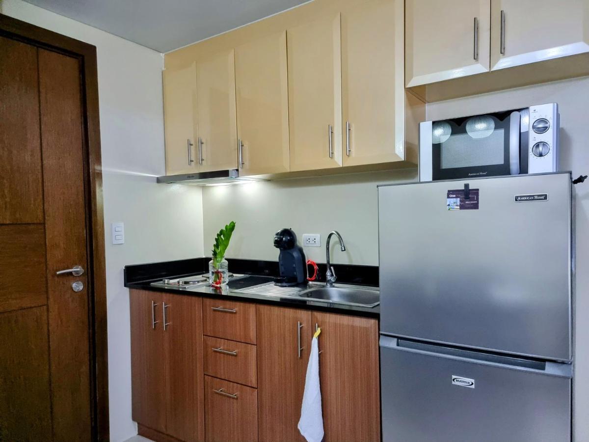 One Palm Tree Villas Condo Across Naia Terminal 3 Manila Eksteriør billede