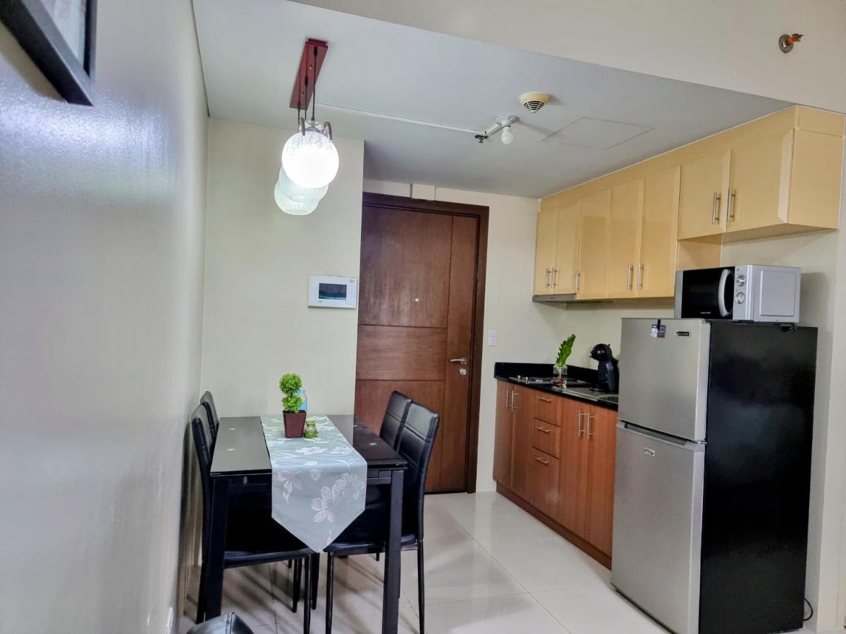 One Palm Tree Villas Condo Across Naia Terminal 3 Manila Eksteriør billede
