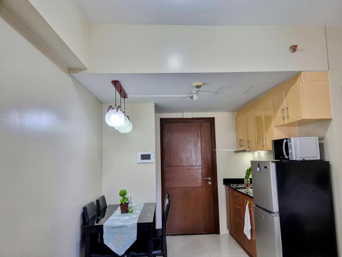 One Palm Tree Villas Condo Across Naia Terminal 3 Manila Eksteriør billede